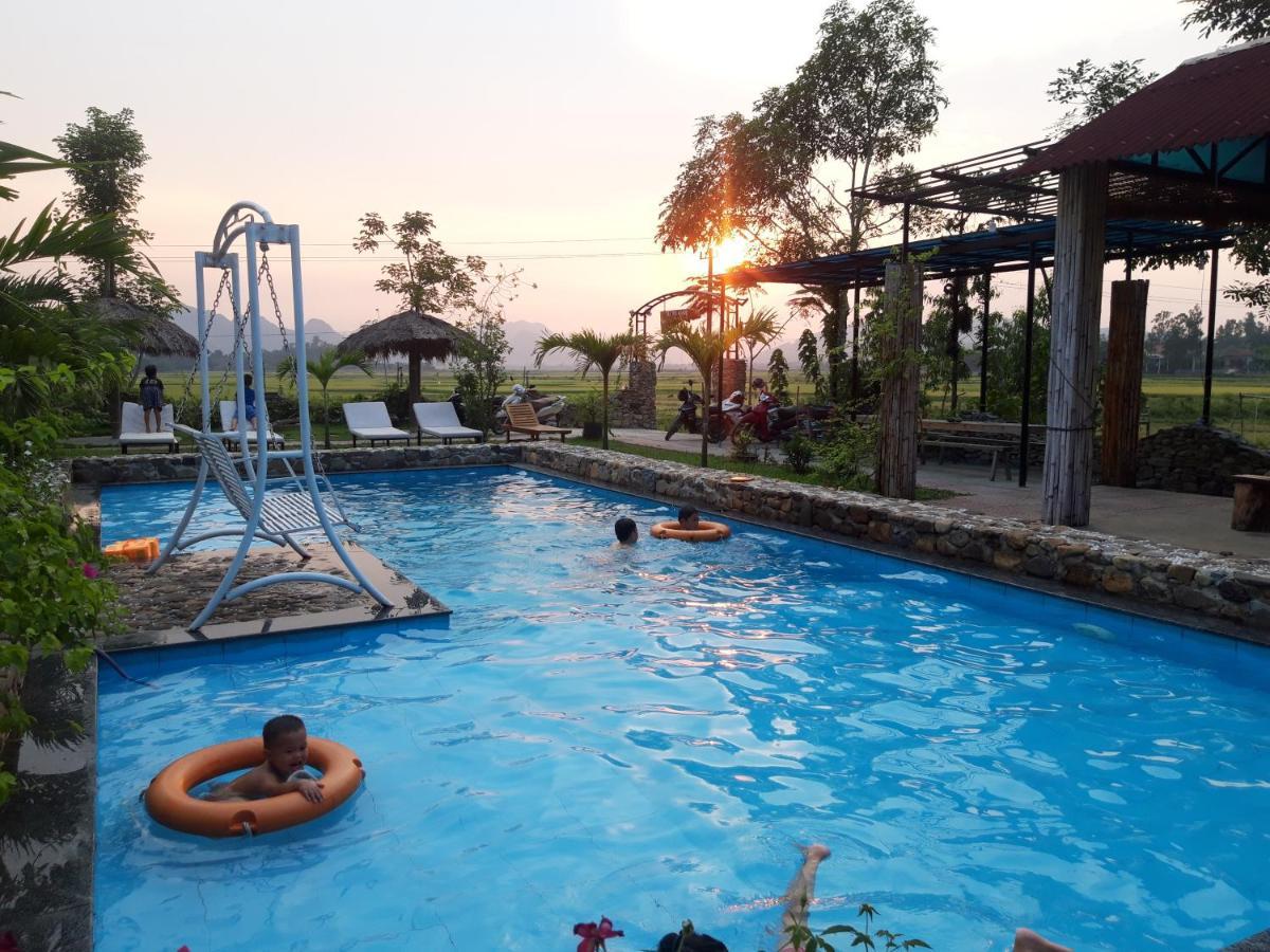 Palafita Bungalow Phong Nha Eksteriør billede